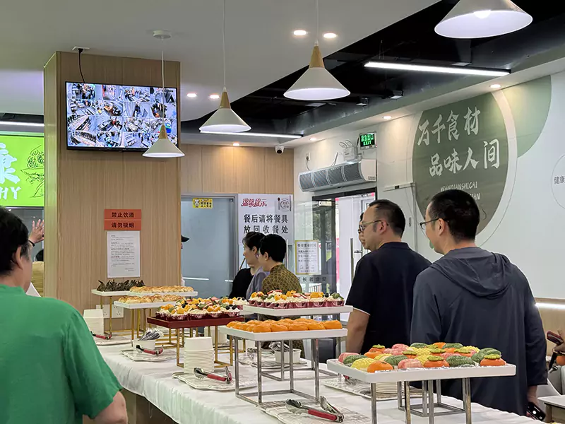 匯玨科技集團(tuán)助力青村鎮(zhèn)社區(qū)長者食堂啟用，愛心捐贈溫暖人心